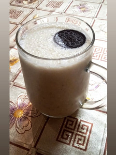 A picture of Banana Date shake.
