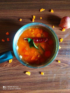 கேரட் சாம்பார்(carrot sambar recipe in tamil) செய்முறை முக்கிய புகைப்படம்