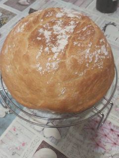 Una foto de Pan rápido y con bol de pyrex