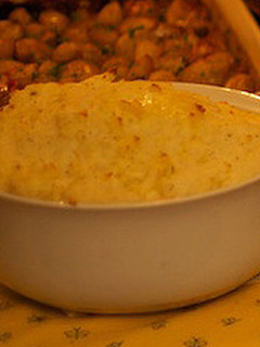 A picture of Mashed Potatoes.