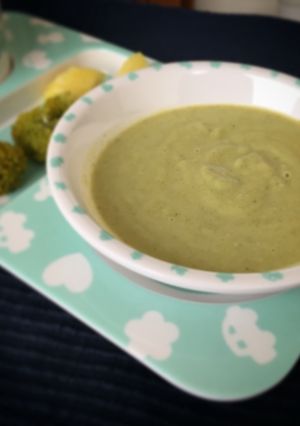 Foto principal de Papilla de brócoli con pollo y brócoli BLW mixto 7 meses 🍗🥦🥔