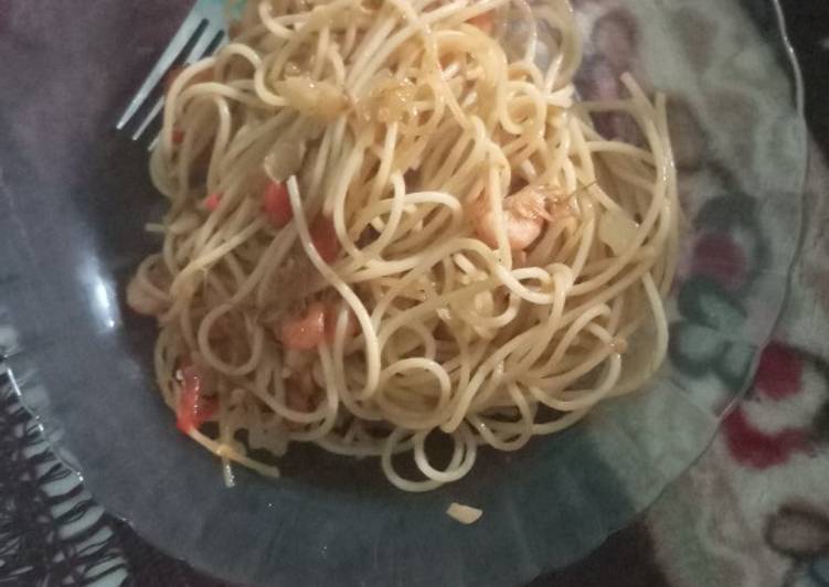 Spagethi Aglio Oglio Prawn