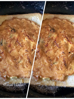 A picture of Fried egg in Bread🥚🍞.
