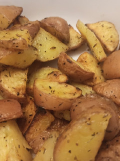 Una foto de Patatas al horno, guarnición