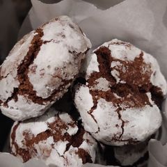 A picture of Chocolate Crinkle Cookies.