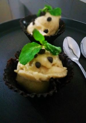 A picture of Chocolates cup banana ice cream.