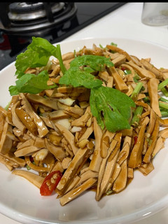 香芹涼拌豆乾絲 的食譜成品照片