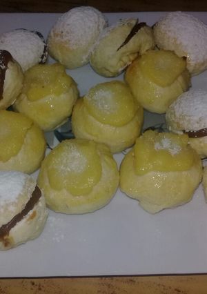 Una foto de Pan de leche y miguelitos😲. (Facturas)