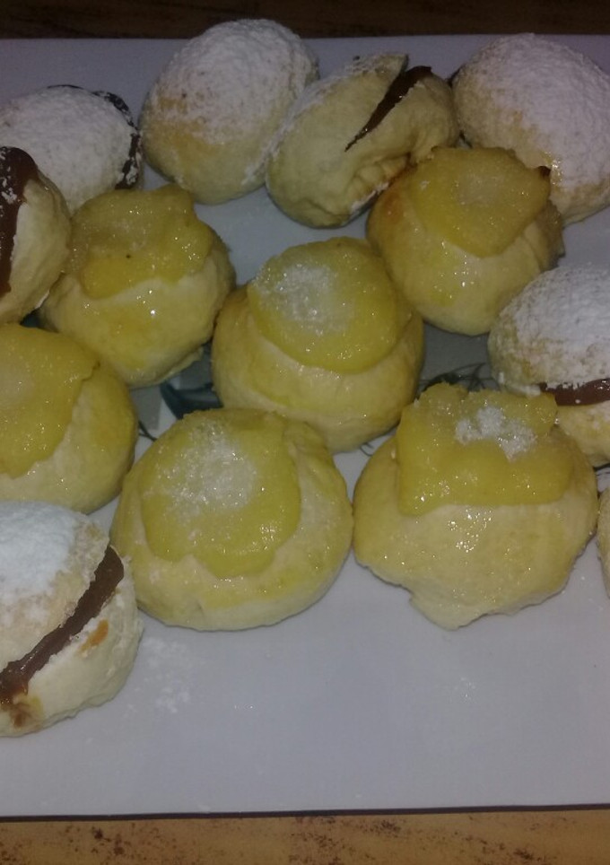 Una foto de Pan de leche y miguelitos😲. (Facturas)