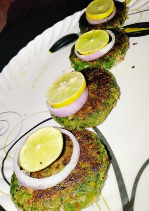 A picture of Hara bhara kabab.