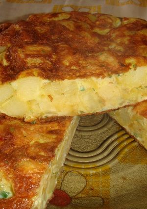 Una foto de Tortilla de papa clásica