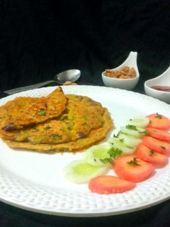 बेसन वालनट चीला (Besan Walnut Cheela Recipe In Hindi) रेसिपी मुख्य फोटो