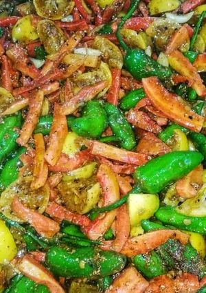 A picture of Mix homemade Achaar!! 🥕🌶️🥦.