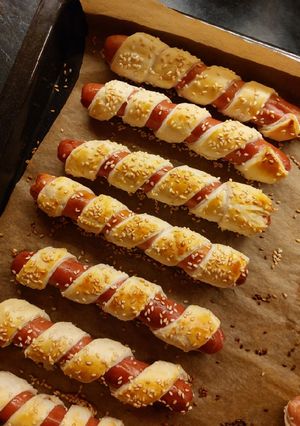 Leveles tésztába göngyölt virsli recept fotója