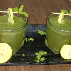 A picture of Nimbu pudina sharbat.