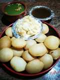 Suji ke Golgappe.(Paani-Puri)