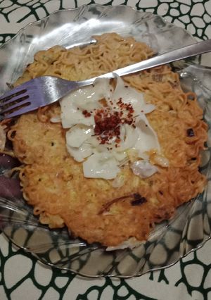 Foto resep Martabak mie keju pedas