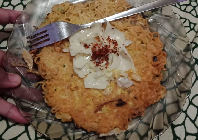 makanan Martabak mie keju pedas Jadi, Menggugah Selera