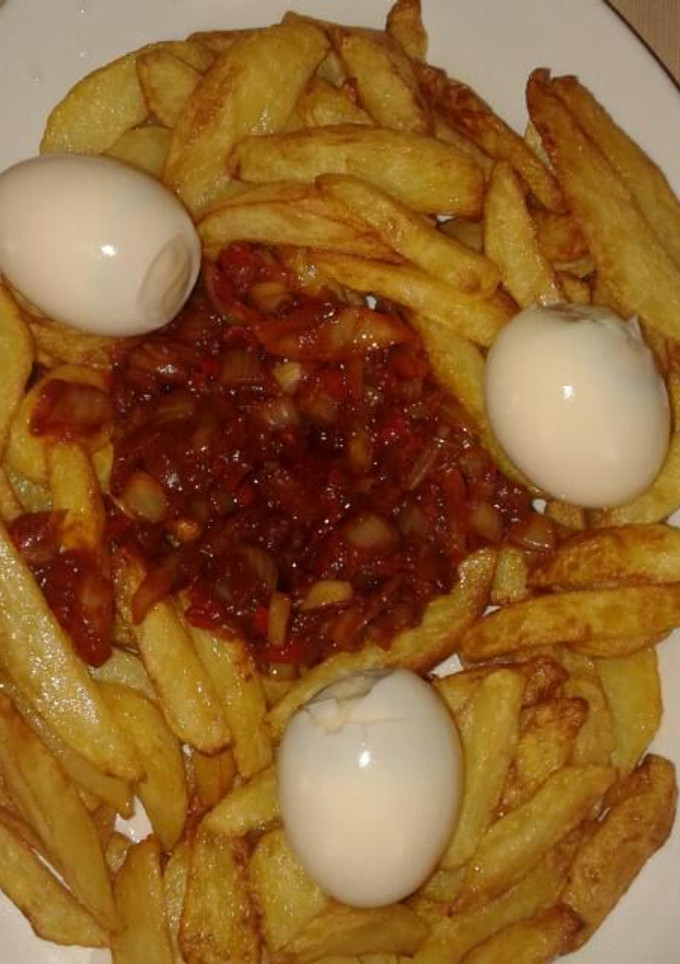 A picture of Aresh egg & souce.