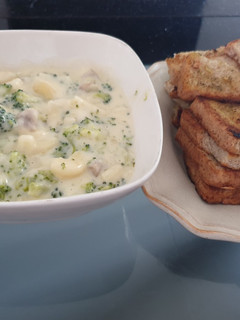 Foto resep Seaweed Garlic Bread