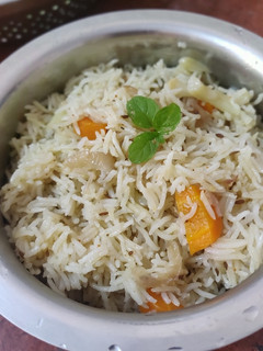 वेजिटेबल पुलाव (vegetable pulao recipe in Hindi) रेसिपी मुख्य फोटो