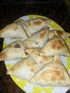 Una foto de Empanadas Árabes 😁😁 Facilisimas!!!