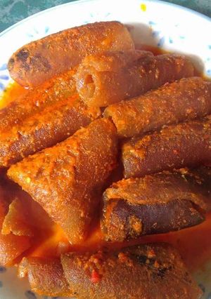 A picture of Peppered pomo.
