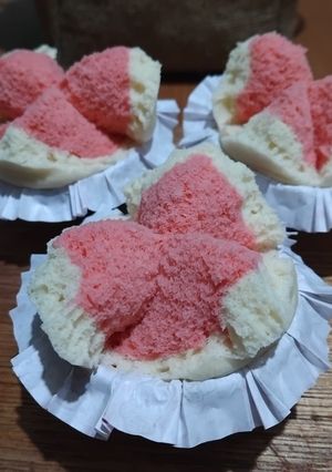 Foto resep Bolu Kukus Merah Putih