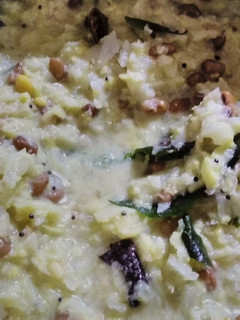 முட்டைக்கோஸ் கூட்டு (Muttaikosh koottu recipe in tamil) செய்முறை முக்கிய புகைப்படம்