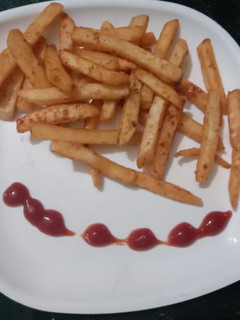 फ्रेंच फ्राइज (french fries recipe in Hindi) रेसिपी मुख्य फोटो