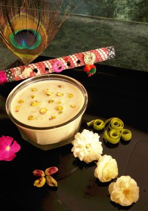 ફરાળી ખીર(farali kheer in Gujarati) રેસીપી મુખ્ય ફોટો