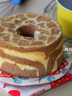 長頸鹿紋戚風蛋糕【三能unopan】 的食譜成品照片