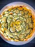 Torta salata zucchine e scamorza
