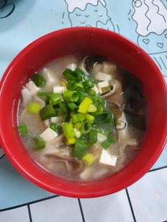 味噌豆腐菇菇湯 的食譜成品照片