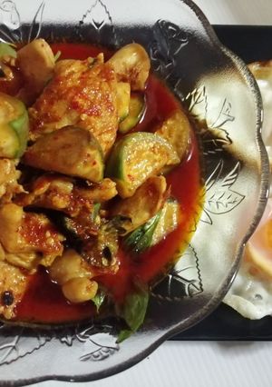 รูปของ ผัดเผ็ดอกไก่+ไข่ดาว