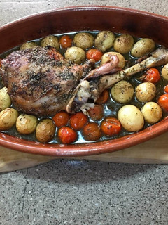 Una foto de Pierna de cordero lechal al horno