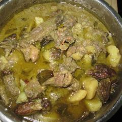 A picture of Thaaravu curry [Duck curry].