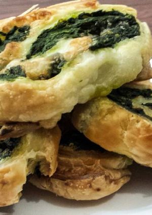 Foto principal de Aperitivo de queso parmigiano y espinacas