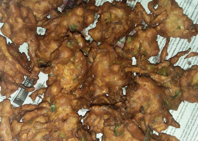 Step-by-Step Guide to Make Perfect Mixed vegetable pakora iftarr recipe by sunaira younus