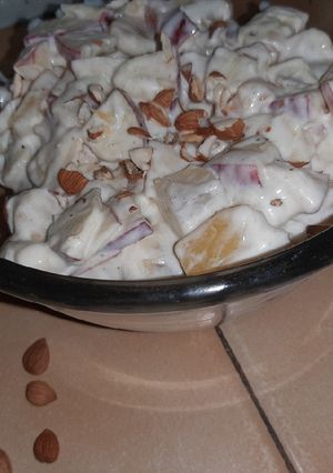 A picture of Creamy Fruit salad.