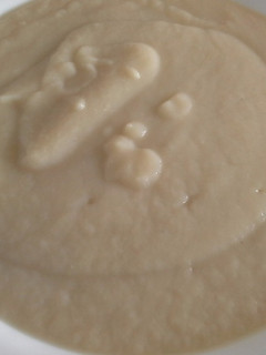 Una foto de Crema de coliflor y cabrales