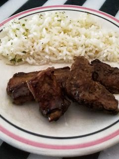 Una foto de Costillas con marinado asiático