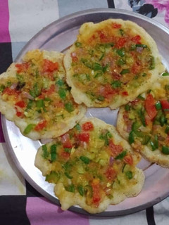 A picture of Bread pizza.