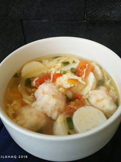 Foto resep Sup Tomat Telur Baso Seafood (Tan Hua Tang)