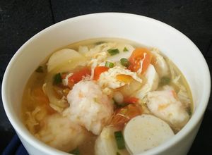 Foto resep Sup Tomat Telur Baso Seafood (Tan Hua Tang)