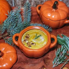 A picture of Roasted Butternut Soup.