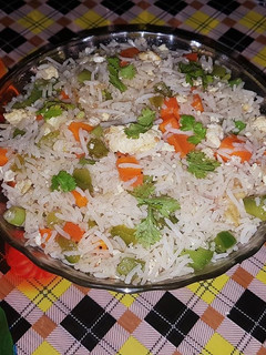 முட்டை ஃப்ரைட் ரைஸ் / egg fried rice செய்முறை முக்கிய புகைப்படம்
