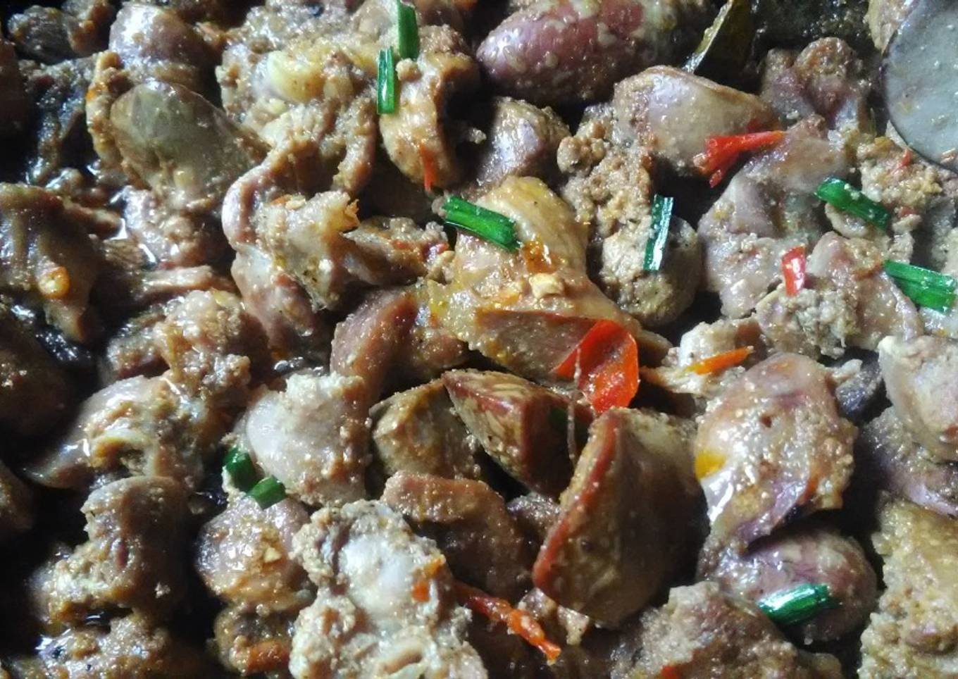 Oseng jeroan ayam bumbu kuning