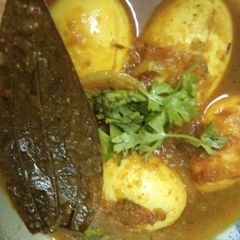 A picture of Egg Pepper with Gravy.
