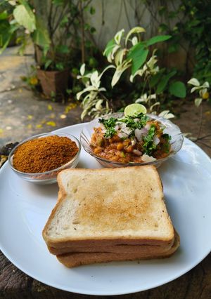A picture of Pav Bhaji Masala -Pav Bhaji.